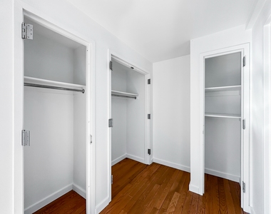 E 147th St - Photo Thumbnail 4