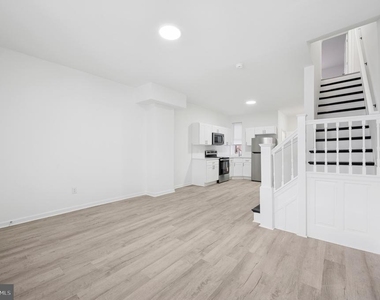 2928 N 27th Street - Photo Thumbnail 2