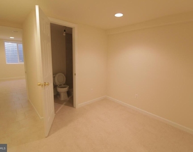 1852 N Willington Street - Photo Thumbnail 19