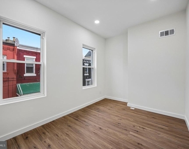 1702 N Stillman Street - Photo Thumbnail 9