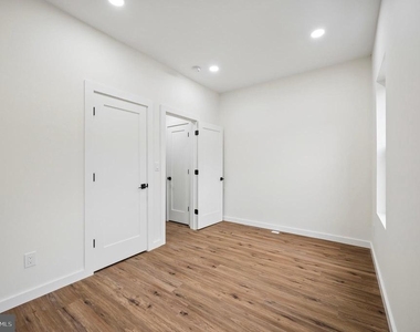 1702 N Stillman Street - Photo Thumbnail 8