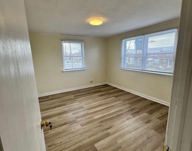 7972 Forrest Avenue - Photo Thumbnail 15
