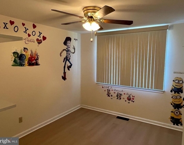 509 Larkspur Street - Photo Thumbnail 7