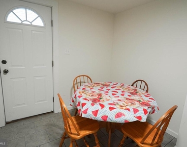 231 Newton Street - Photo Thumbnail 30