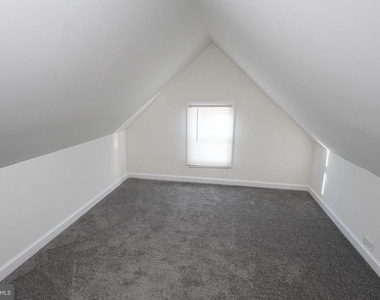 231 Newton Street - Photo Thumbnail 8