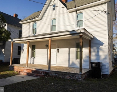 231 Newton Street - Photo Thumbnail 1