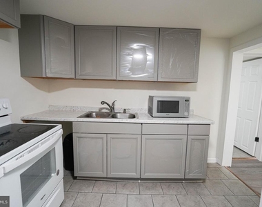 231 Newton Street - Photo Thumbnail 26