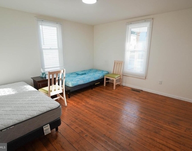 231 Newton Street - Photo Thumbnail 20