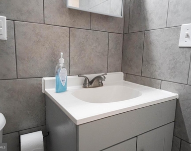 231 Newton Street - Photo Thumbnail 19