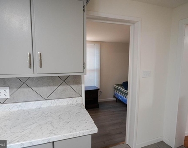 231 Newton Street - Photo Thumbnail 33