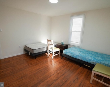 231 Newton Street - Photo Thumbnail 21