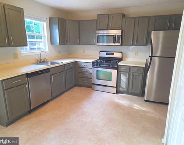 20319 Kellys Lane - Photo Thumbnail 2