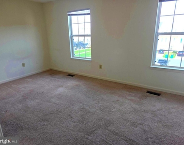 20319 Kellys Lane - Photo Thumbnail 9