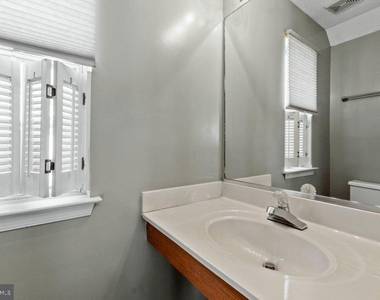 10477 Campus Way S - Photo Thumbnail 17