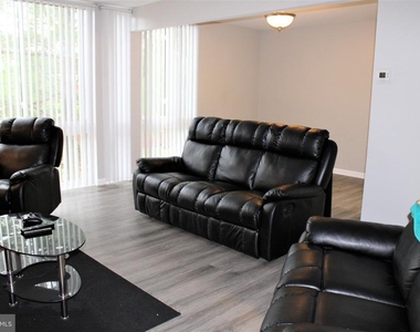 10780 Green Mountain Circle - Photo Thumbnail 9