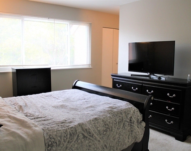 10780 Green Mountain Circle - Photo Thumbnail 14