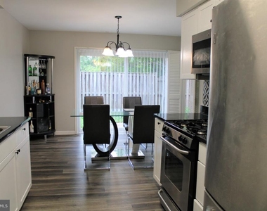 10780 Green Mountain Circle - Photo Thumbnail 3
