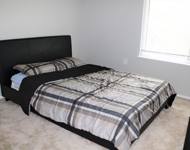 10780 Green Mountain Circle - Photo Thumbnail 20