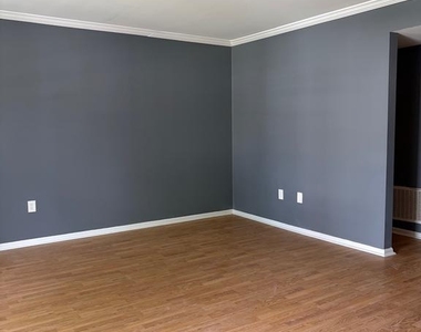 6662 Ducketts Lane - Photo Thumbnail 16