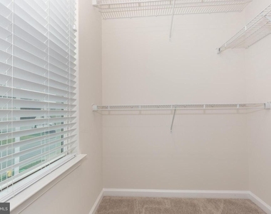 112 Sherman Way - Photo Thumbnail 34