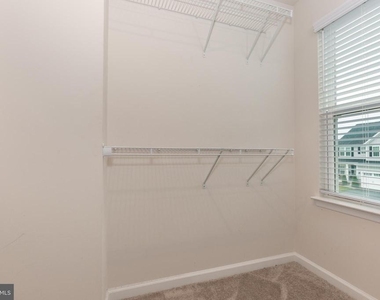 112 Sherman Way - Photo Thumbnail 38