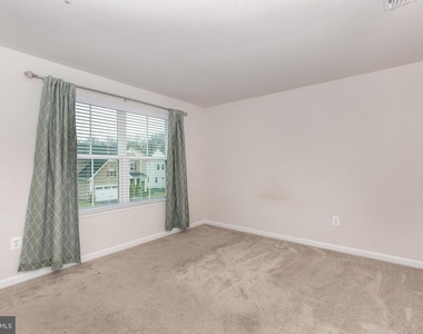 112 Sherman Way - Photo Thumbnail 36