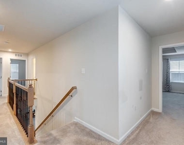 112 Sherman Way - Photo Thumbnail 23