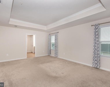 112 Sherman Way - Photo Thumbnail 24