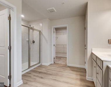 112 Sherman Way - Photo Thumbnail 29