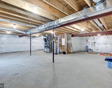 112 Sherman Way - Photo Thumbnail 43
