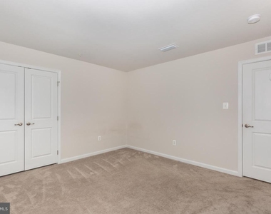 112 Sherman Way - Photo Thumbnail 41