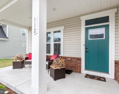 112 Sherman Way - Photo Thumbnail 2