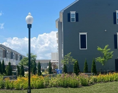 105 Caswell Drive - Photo Thumbnail 41
