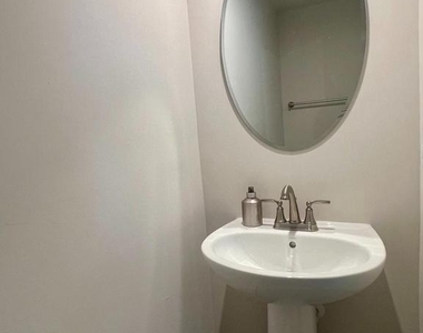105 Caswell Drive - Photo Thumbnail 50