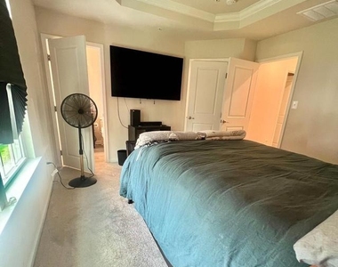 105 Caswell Drive - Photo Thumbnail 15