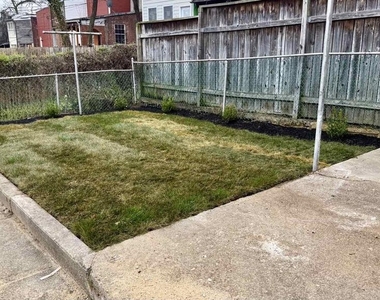 1725 Hollins Street - Photo Thumbnail 13