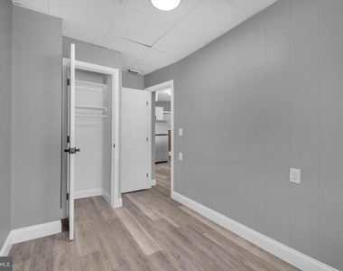 1725 Hollins Street - Photo Thumbnail 10