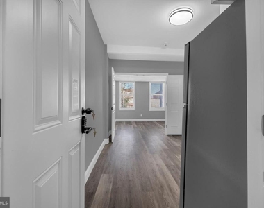 1725 Hollins Street - Photo Thumbnail 11