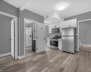 1725 Hollins Street - Photo Thumbnail 5