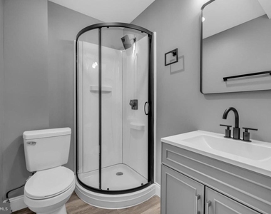 1725 Hollins Street - Photo Thumbnail 8