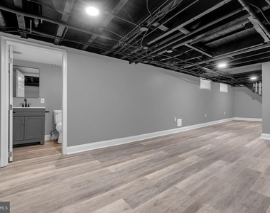 1725 Hollins Street - Photo Thumbnail 7