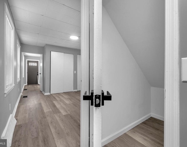 1725 Hollins Street - Photo Thumbnail 15
