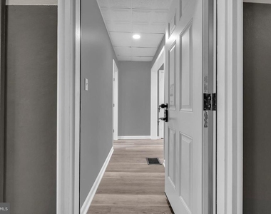 1725 Hollins Street - Photo Thumbnail 24
