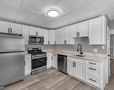 1725 Hollins Street - Photo Thumbnail 10