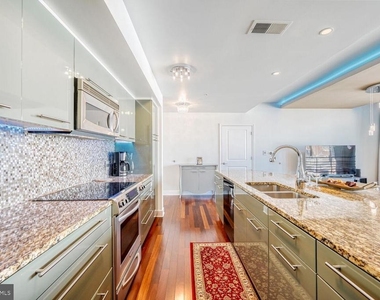 675 President Street - Photo Thumbnail 5