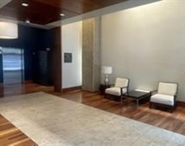 1209 N Charles Street - Photo Thumbnail 3