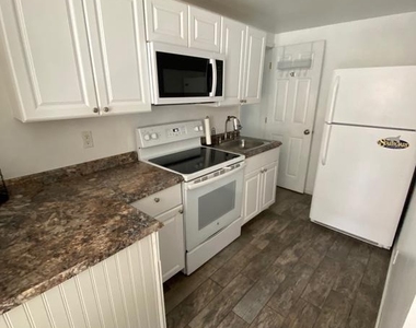 112 Houston Street - Photo Thumbnail 4