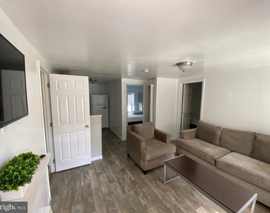 112 Houston Street - Photo Thumbnail 3