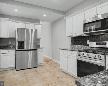 203 N Dupont Street - Photo Thumbnail 9