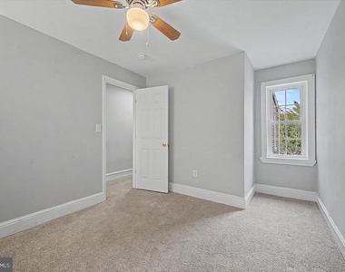 203 N Dupont Street - Photo Thumbnail 15